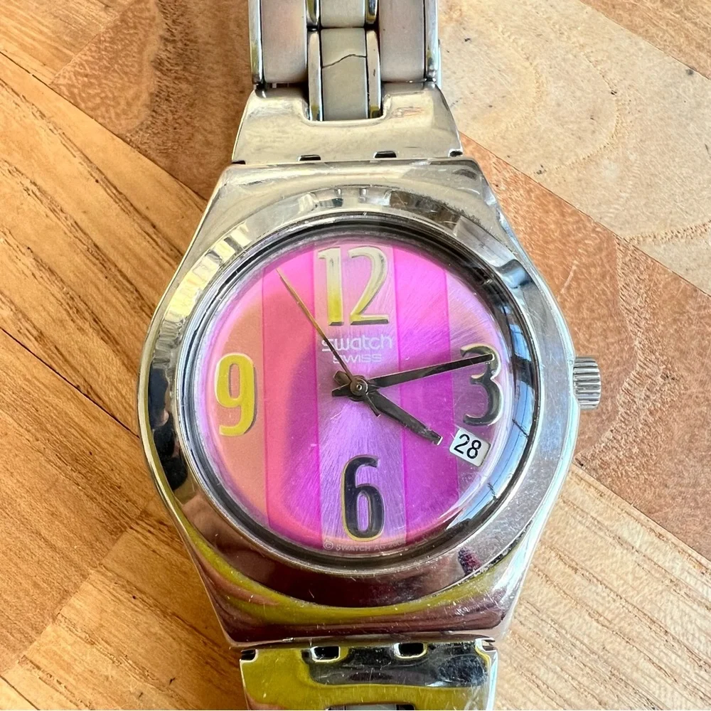 Swatch Irony Extensible Pleasure pink dial fashion Watch NEW BATTERY